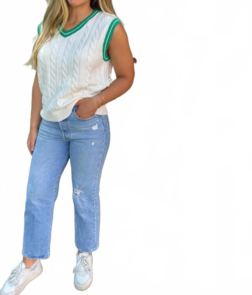 NEW STACCATO knitted sweater vest in green